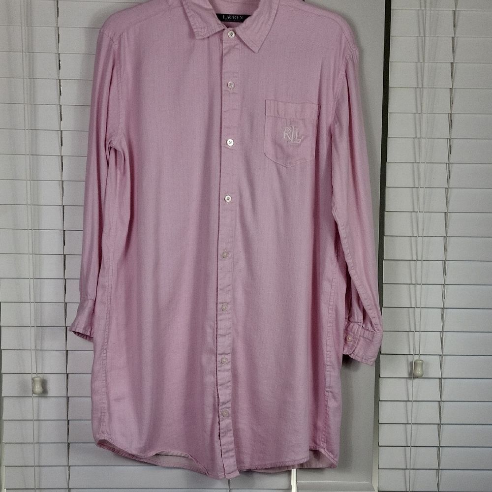 Lauren Ralph‎ Lauren baby pink shirt with logo. Size S